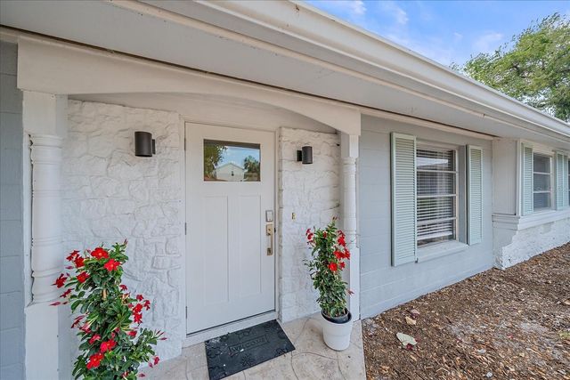 611 VENICE LANE, Sarasota, FL 34242