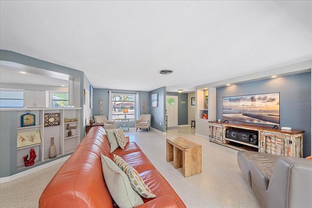 611 VENICE LANE, Sarasota, FL 34242