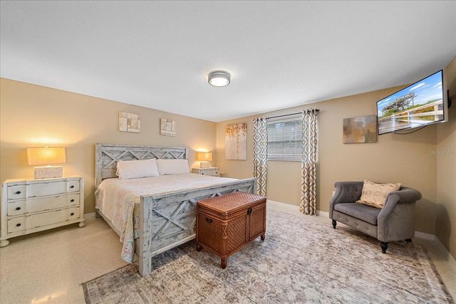 611 VENICE LANE, Sarasota, FL 34242