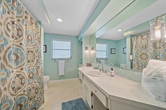 611 VENICE LANE, Sarasota, FL 34242