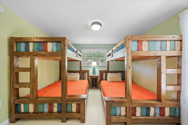 611 VENICE LANE, Sarasota, FL 34242