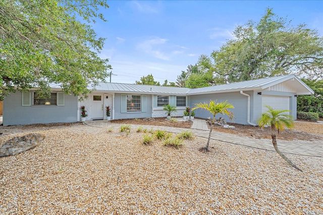 611 VENICE LANE, Sarasota, FL 34242