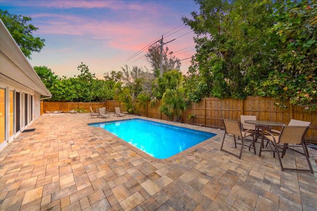 611 VENICE LANE, Sarasota, FL 34242