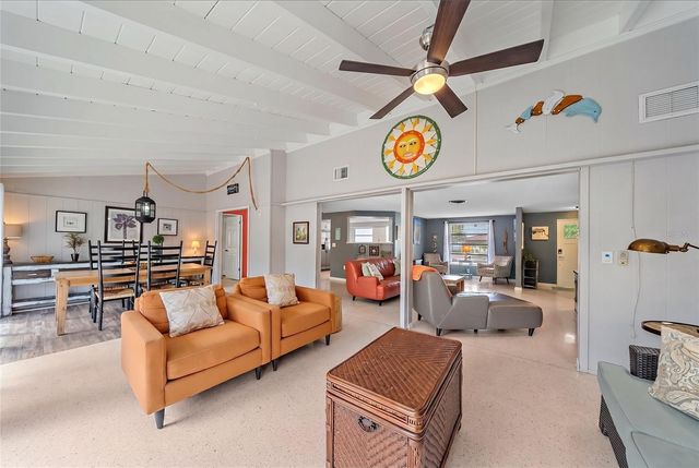 611 VENICE LANE, Sarasota, FL 34242