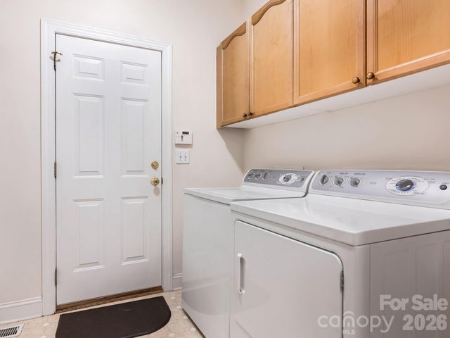 3228 Twelve Oaks Place, Charlotte, NC 28270