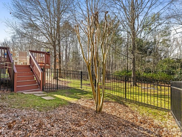 3228 Twelve Oaks Place, Charlotte, NC 28270