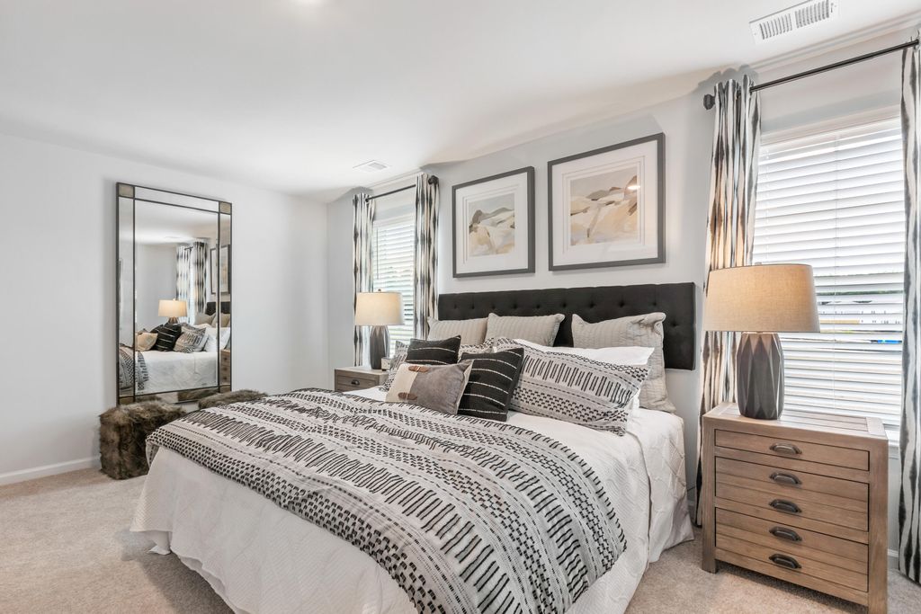 Image 9 of property listing at 441 Broad Elm Way, Summerville, SC 29486