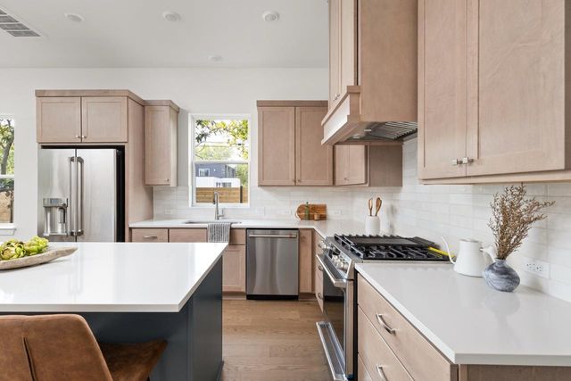 308 Ben Howell DR, Austin, TX 78704