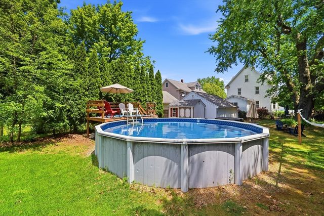 105 Pine St, West Springfield, MA 01089