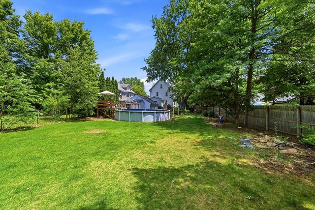 105 Pine St, West Springfield, MA 01089