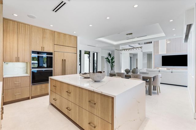 3716 Embassy Drive, West Palm Beach, FL 33401