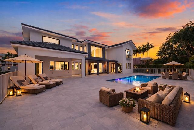 3716 Embassy Drive, West Palm Beach, FL 33401