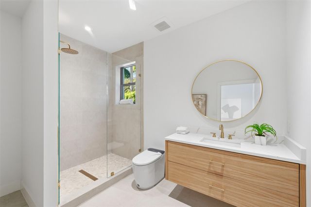 3716 Embassy Drive, West Palm Beach, FL 33401