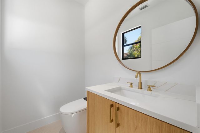 3716 Embassy Drive, West Palm Beach, FL 33401