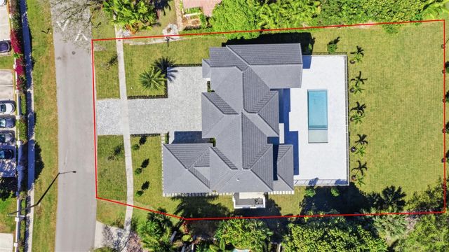 3716 Embassy Drive, West Palm Beach, FL 33401