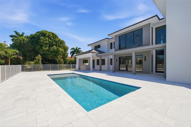 3716 Embassy Drive, West Palm Beach, FL 33401