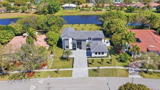 3716 Embassy Drive, West Palm Beach, FL 33401