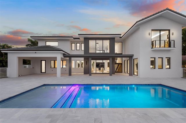 3716 Embassy Drive, West Palm Beach, FL 33401