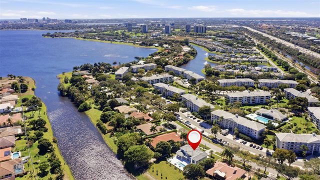 3716 Embassy Drive, West Palm Beach, FL 33401