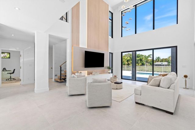 3716 Embassy Drive, West Palm Beach, FL 33401