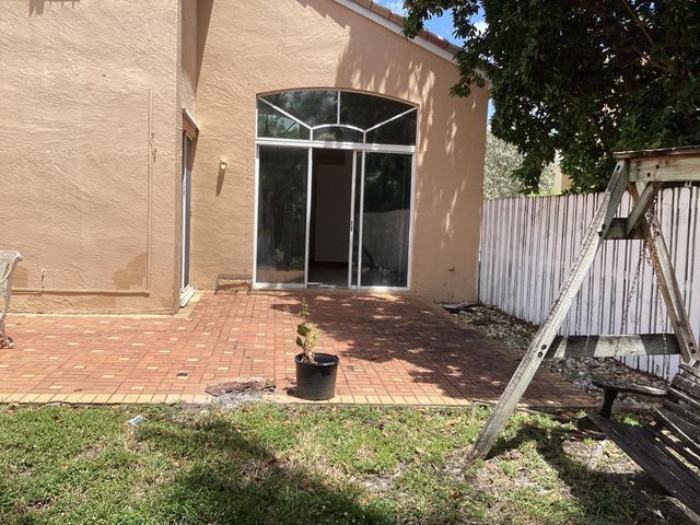 19440 SW 2nd Street, Pembroke Pines, FL 33029
