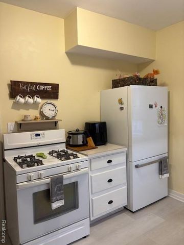 41 Ferris Street, Highland Park, MI 48203