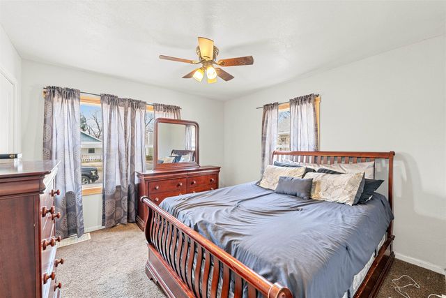 845 Sheridan St, Salina, KS 67401