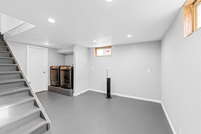 845 Sheridan St, Salina, KS 67401