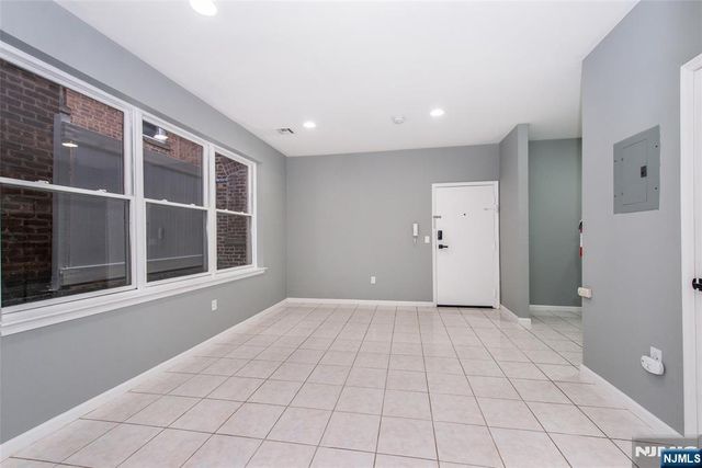 1878 Springfield Avenue 2B, Maplewood, NJ 07040