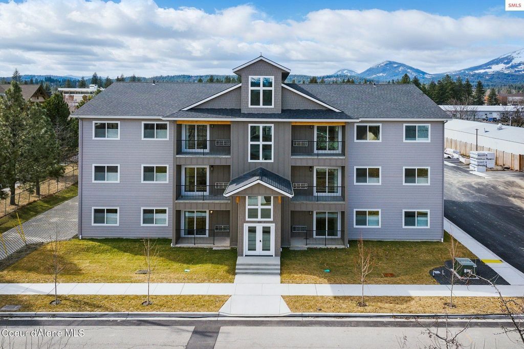 424 Olive Ave, #303, Sandpoint, ID 83864
