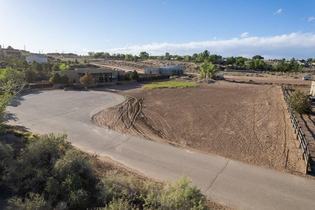 21 Paseo C De Baca Road, Corrales, NM 87048