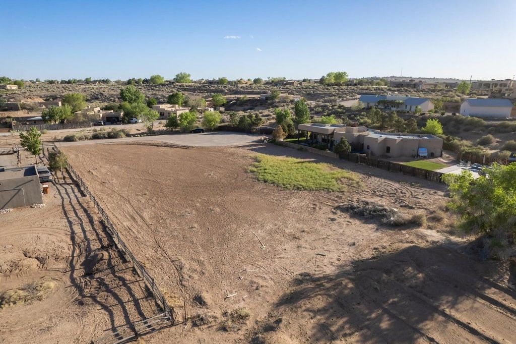 21 Paseo C De Baca Road, Corrales, NM 87048