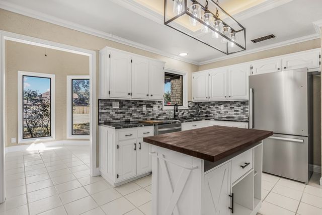 4901 Lancashire, Midland, TX 79705