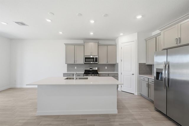 6669 NW HEIRLOOM Terrace, Port St. Lucie, FL 34987