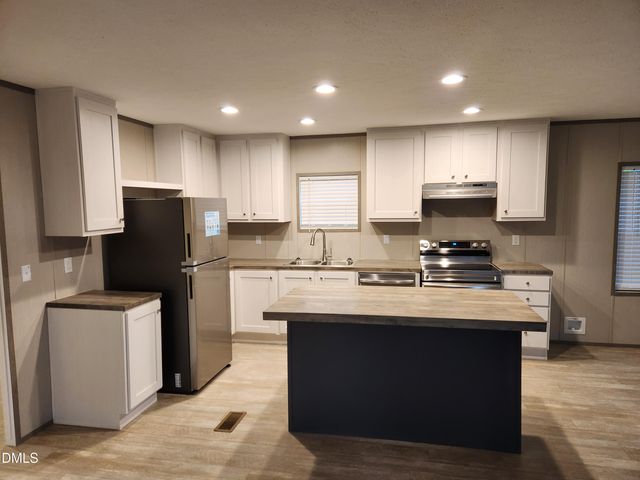 392 Monroe Lane, Erwin, NC 28339