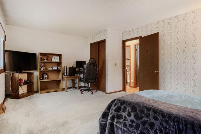 1580 16th Street NW, New Brighton, MN 55112