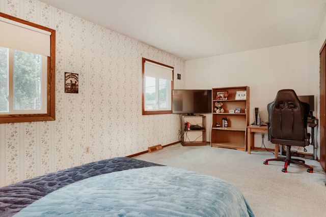 1580 16th Street NW, New Brighton, MN 55112