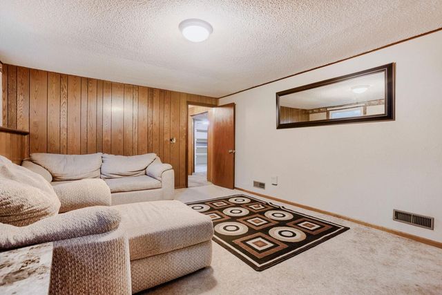 1580 16th Street NW, New Brighton, MN 55112