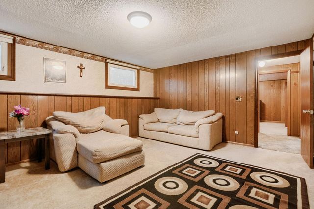 1580 16th Street NW, New Brighton, MN 55112