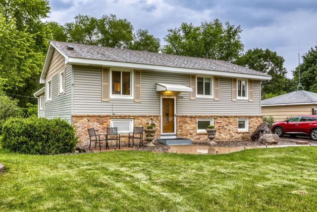 1580 16th Street NW, New Brighton, MN 55112