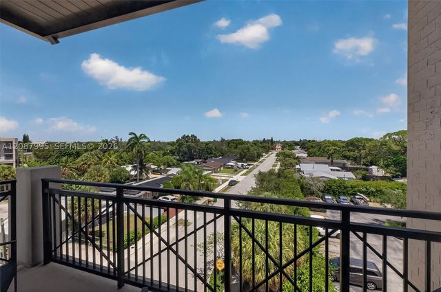 4100 SW 64th Ave 408, Davie, FL 33314