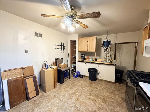 4118 E Donaldson Drive, St Louis, MO 63129