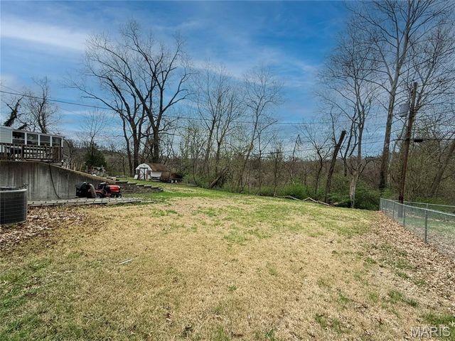 4118 E Donaldson Drive, St Louis, MO 63129