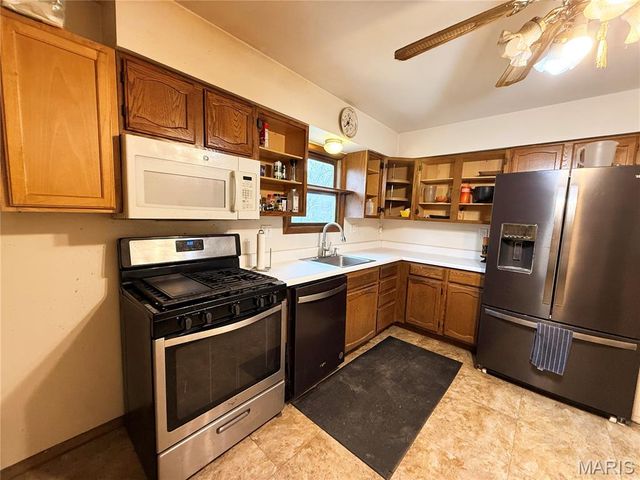 4118 E Donaldson Drive, St Louis, MO 63129