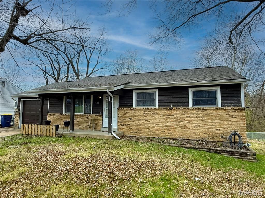 4118 E Donaldson Drive, St Louis, MO 63129