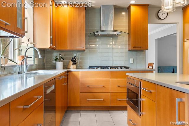 3920 Wynnstone Drive, Ann Arbor, MI 48105