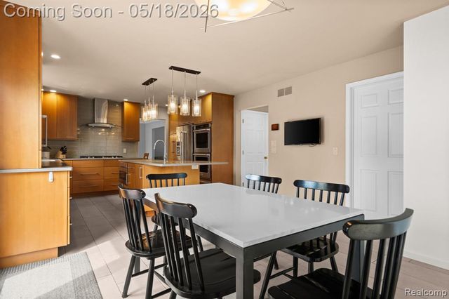 3920 Wynnstone Drive, Ann Arbor, MI 48105