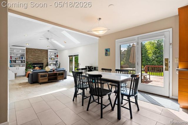 3920 Wynnstone Drive, Ann Arbor, MI 48105