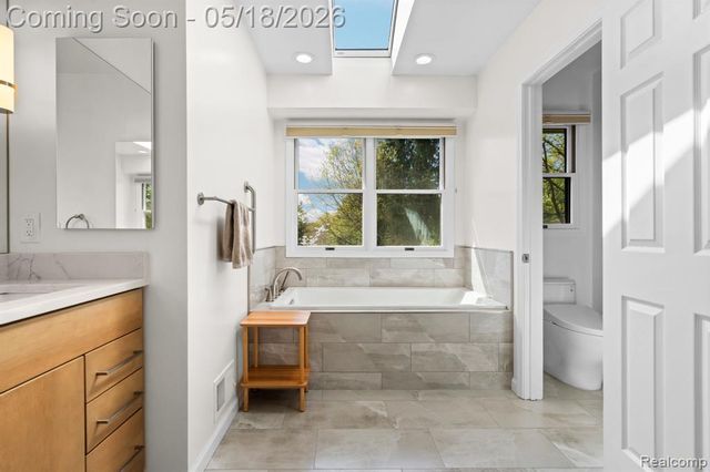 3920 Wynnstone Drive, Ann Arbor, MI 48105