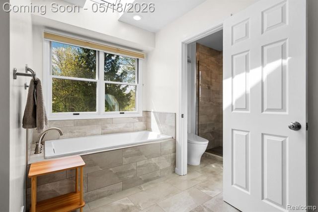 3920 Wynnstone Drive, Ann Arbor, MI 48105